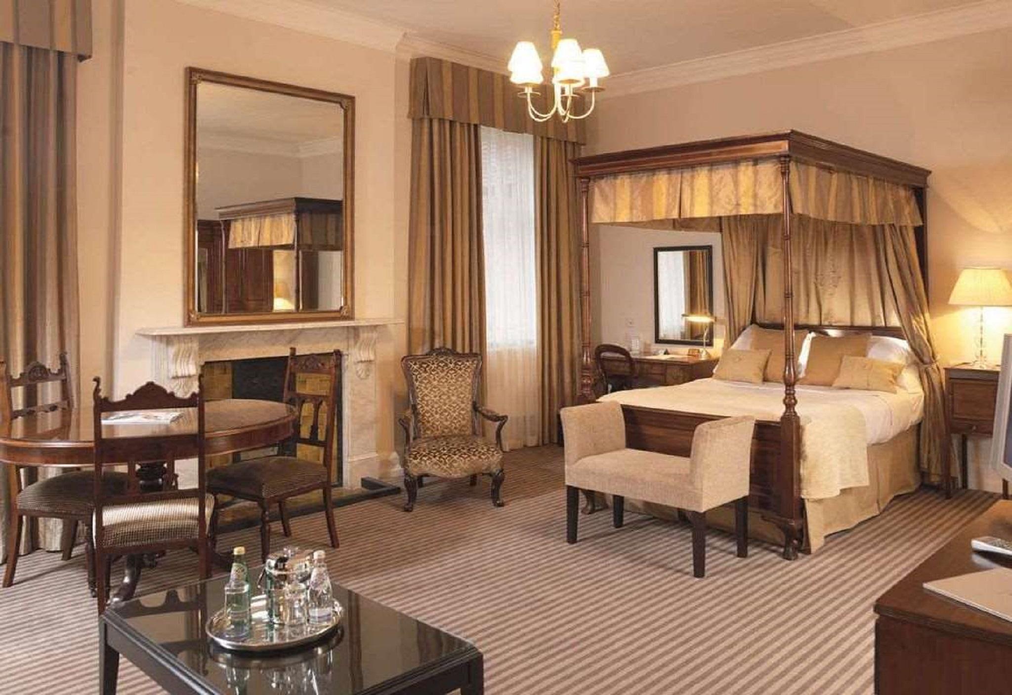 Macdonald Frimley Hall Hotel & Spa Camberley Exterior photo