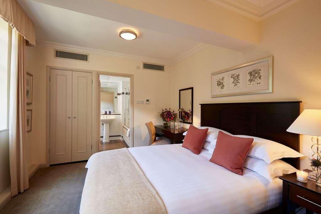 Macdonald Frimley Hall Hotel & Spa Camberley Room photo