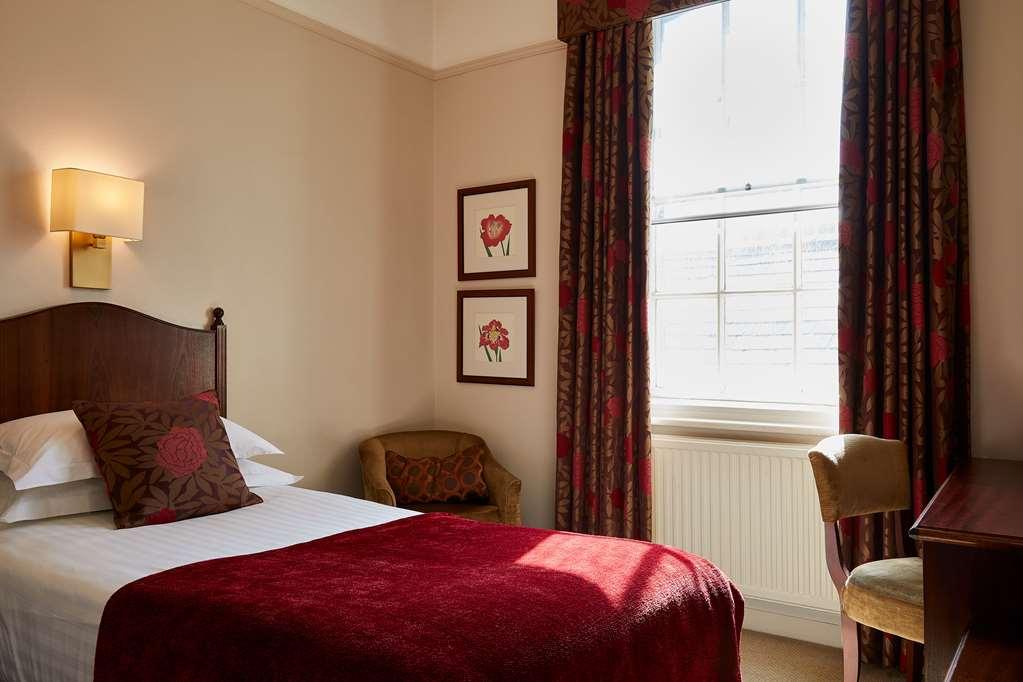Macdonald Frimley Hall Hotel & Spa Camberley Room photo