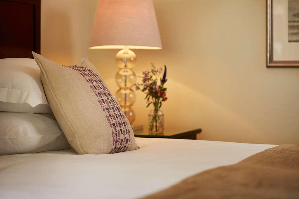 Macdonald Frimley Hall Hotel & Spa Camberley Room photo